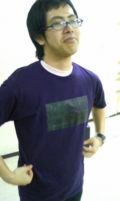 又吉 with Tシャツ
